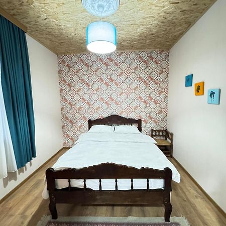 Odo'S Guest House Martvili Exteriér fotografie