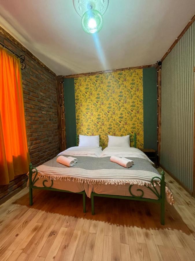 Odo'S Guest House Martvili Exteriér fotografie